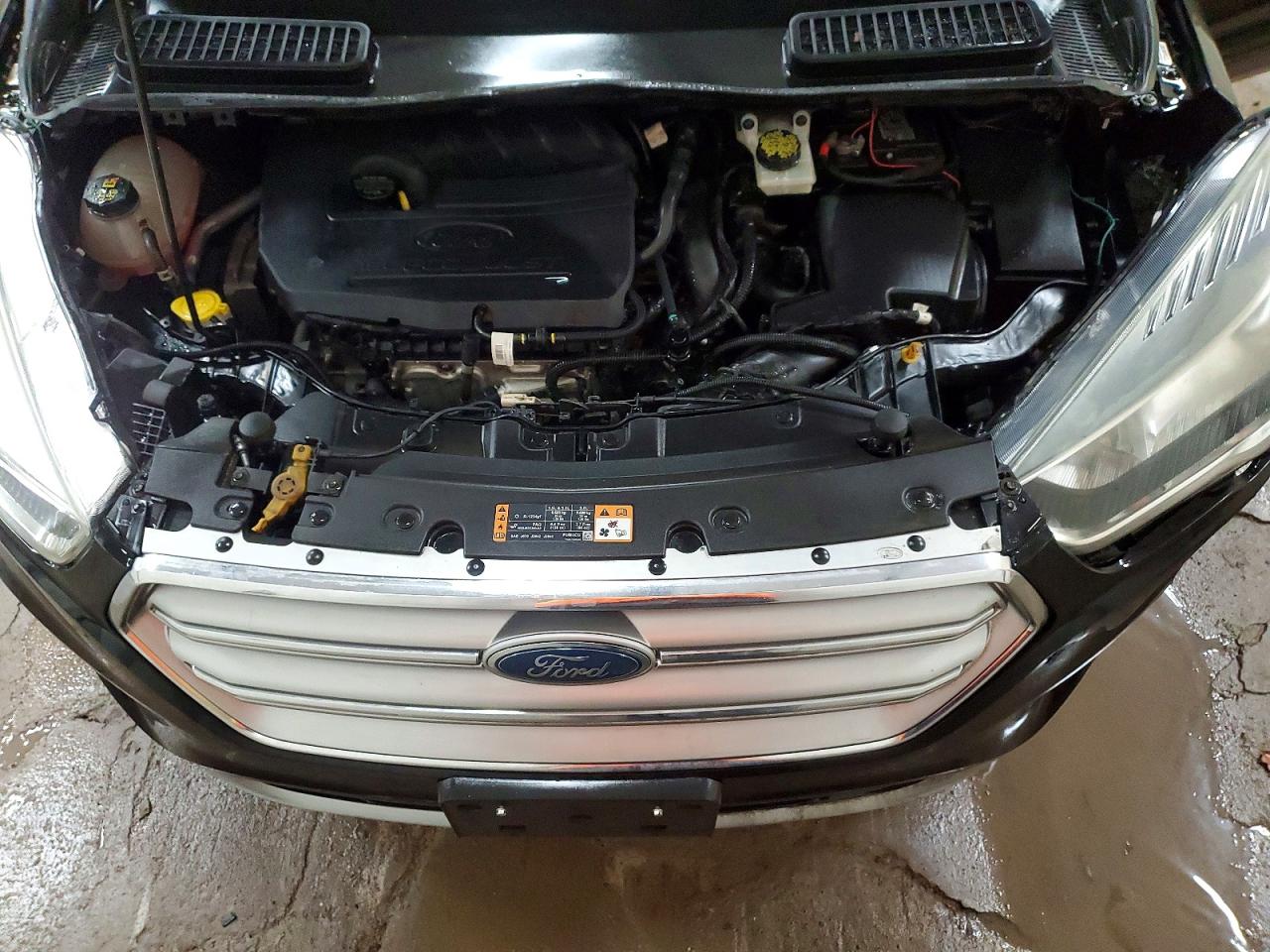 2017 FORD ESCAPE SE photo 34