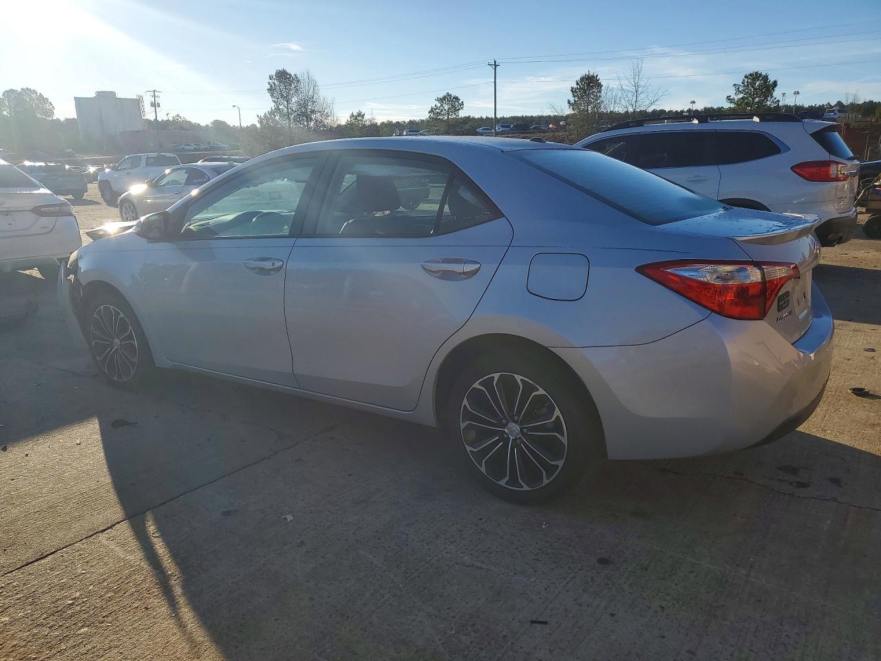 2014 TOYOTA COROLLA L photo 2