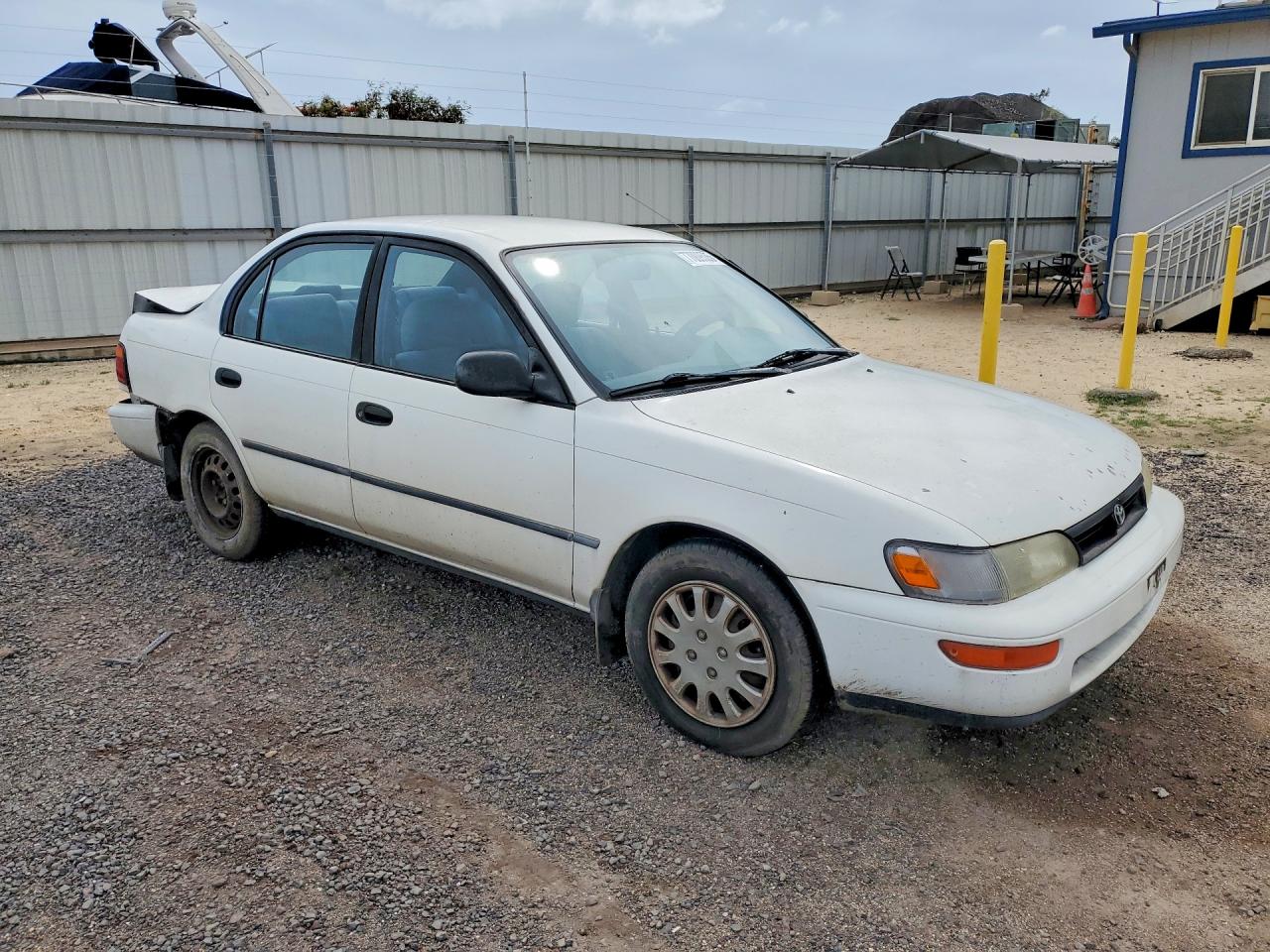 1995 TOYOTA COROLLA photo 4