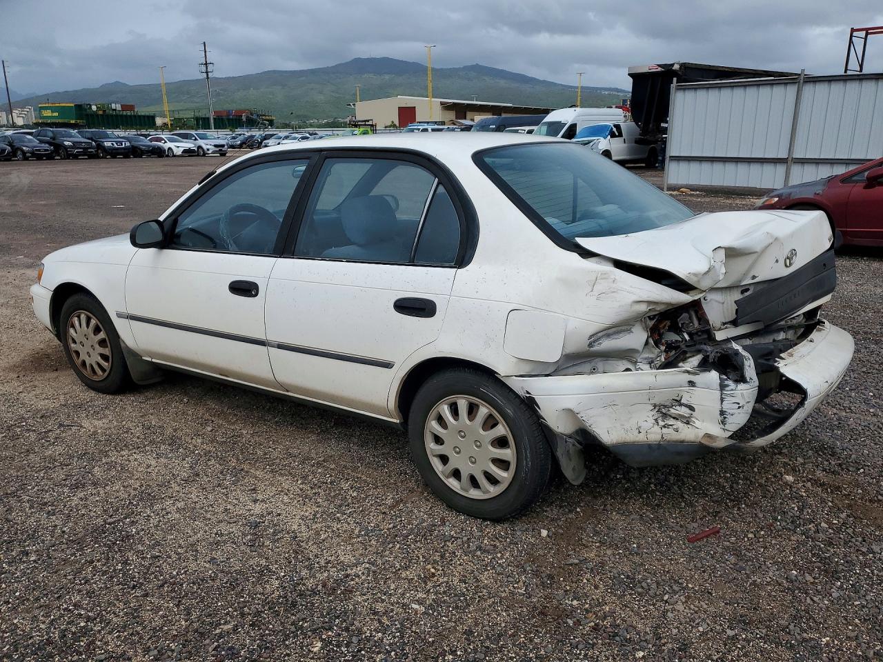 1995 TOYOTA COROLLA photo 2