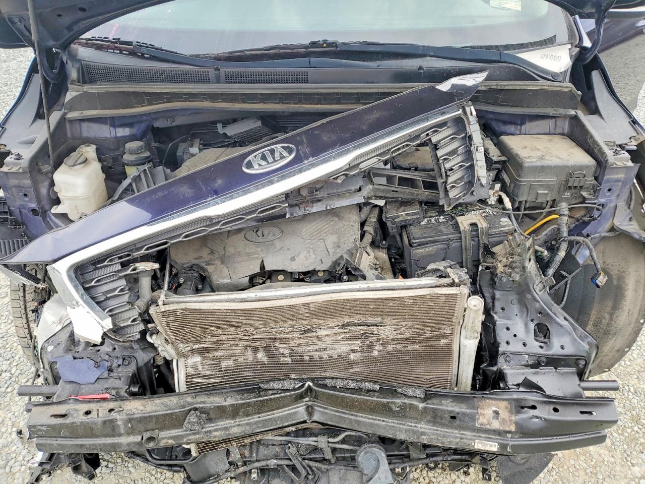 2020 KIA SEDONA LX photo 21