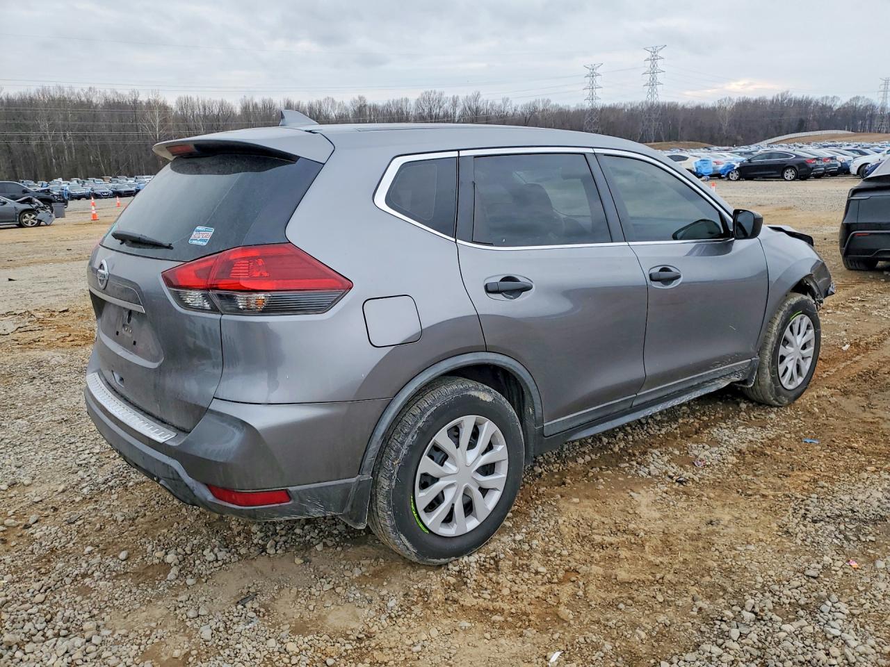2018 NISSAN ROGUE S photo 3
