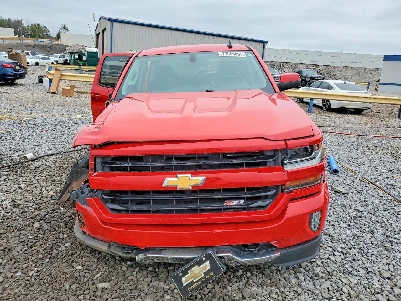 2018 CHEVROLET SILVERADO K1500 LT photo 5
