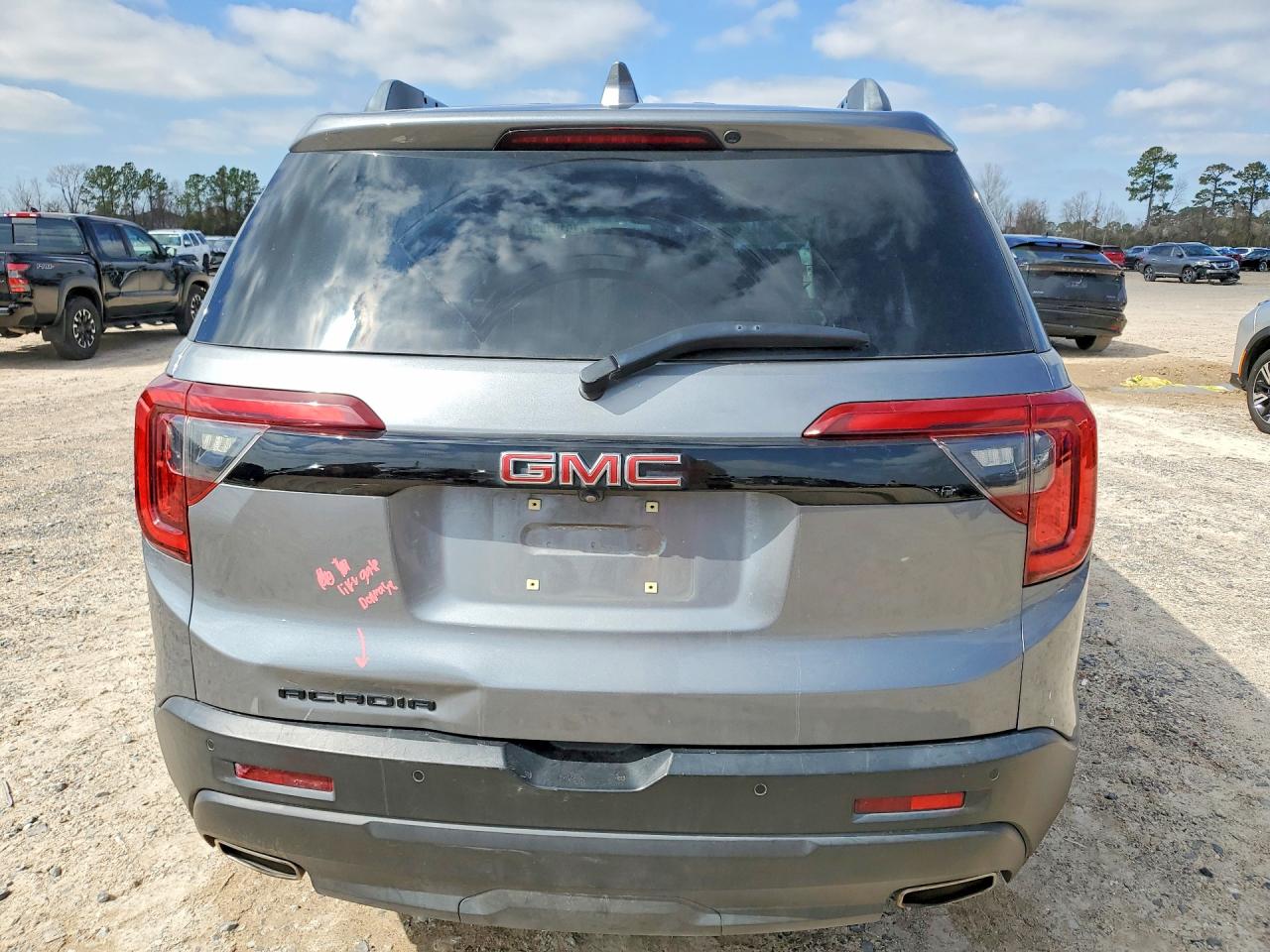 2021 GMC ACADIA SLT photo 11