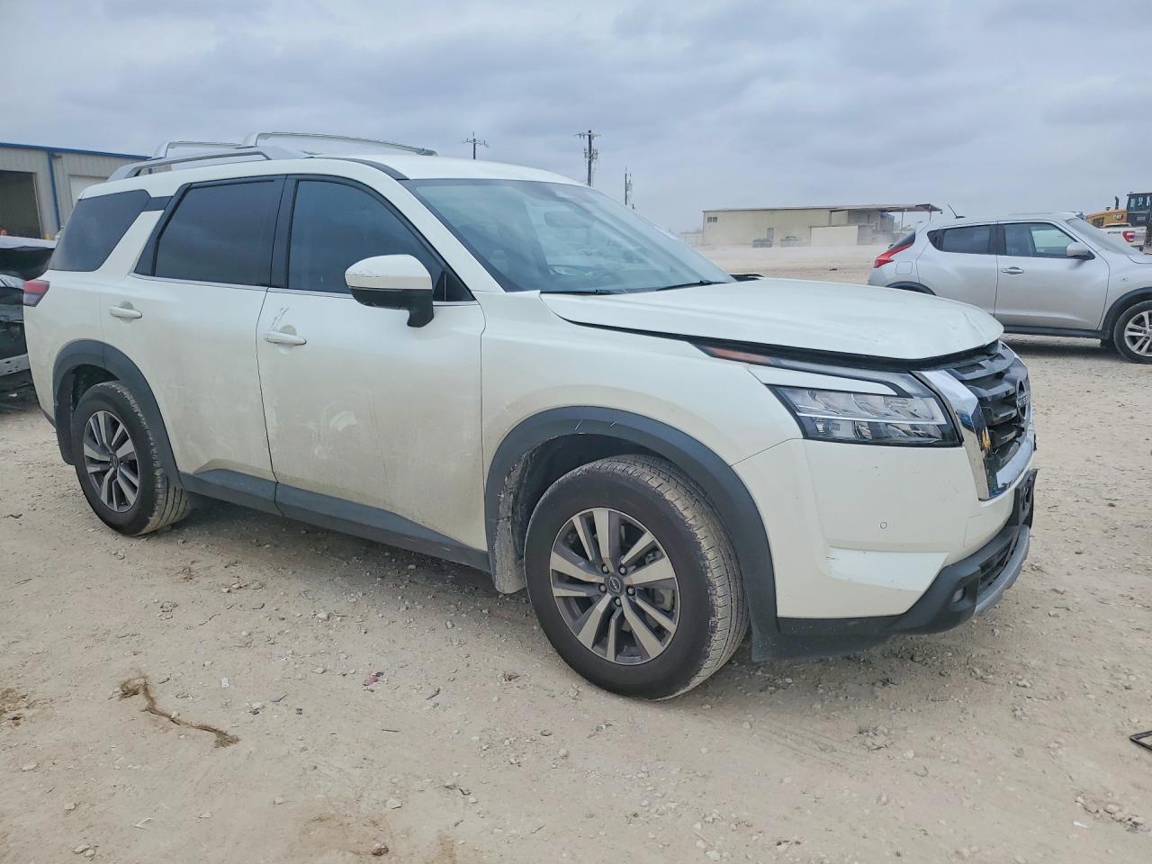 2023 NISSAN PATHFINDER SL photo 7