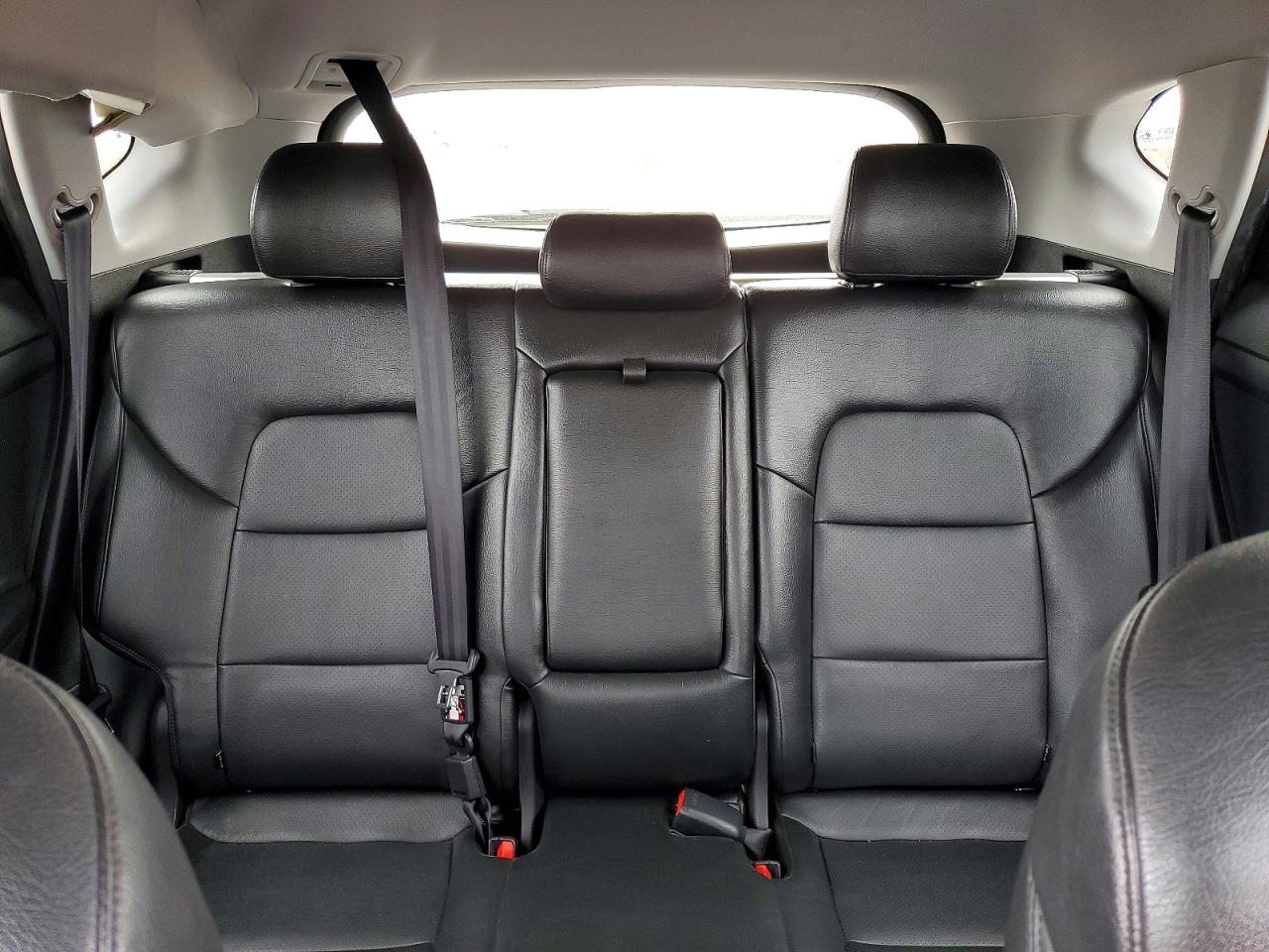 2017 HYUNDAI TUCSON SE photo 10