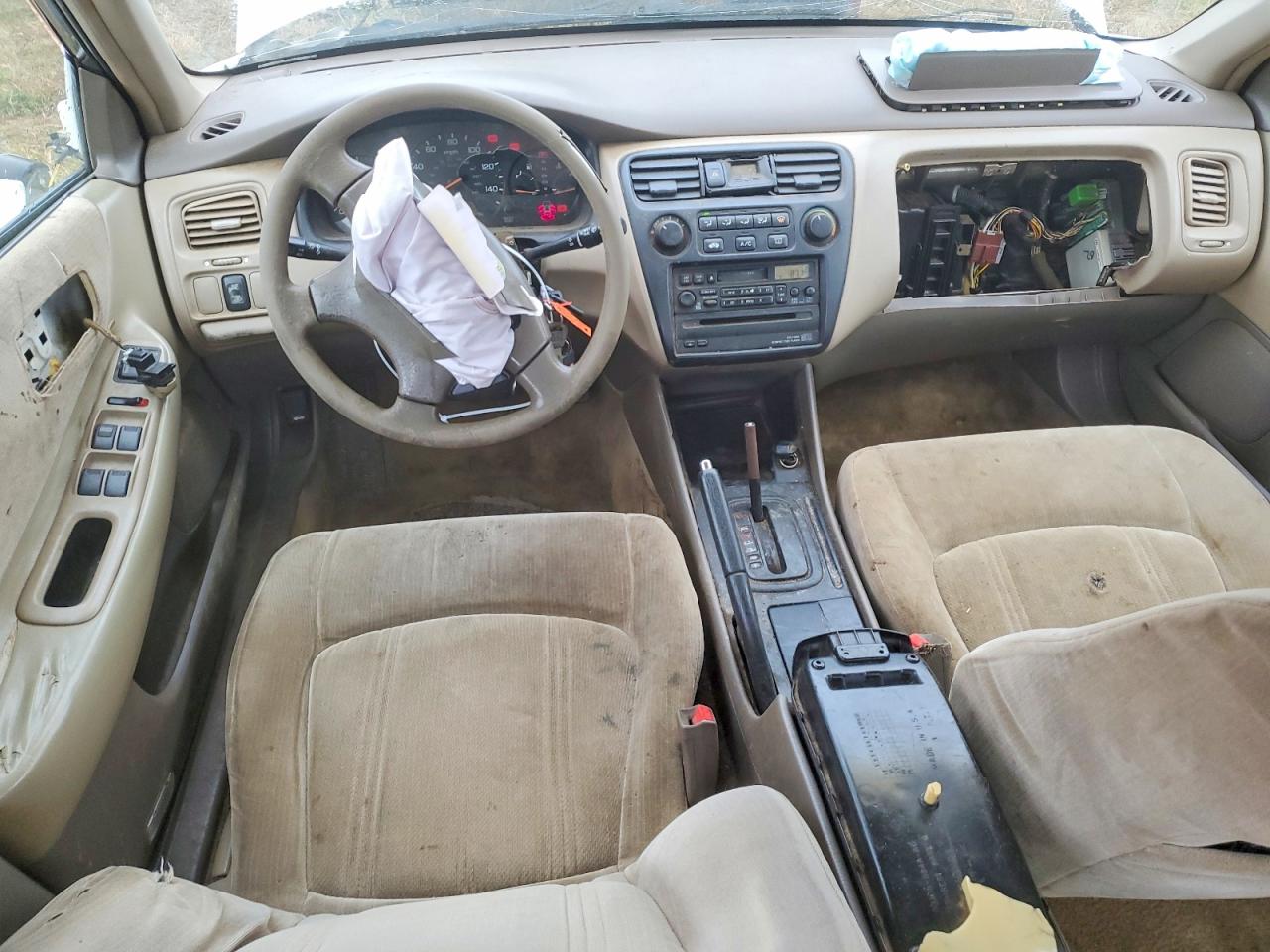 1999 HONDA ACCORD LX photo 8