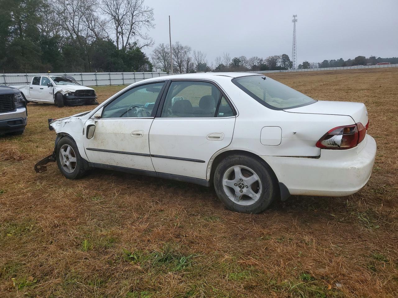 1999 HONDA ACCORD LX photo 2