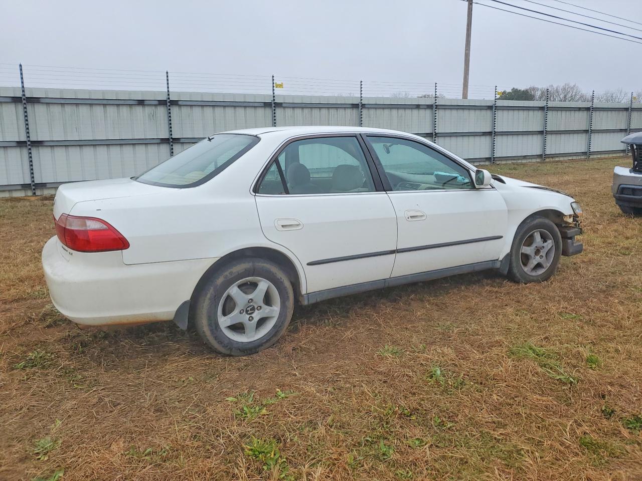 1999 HONDA ACCORD LX photo 3