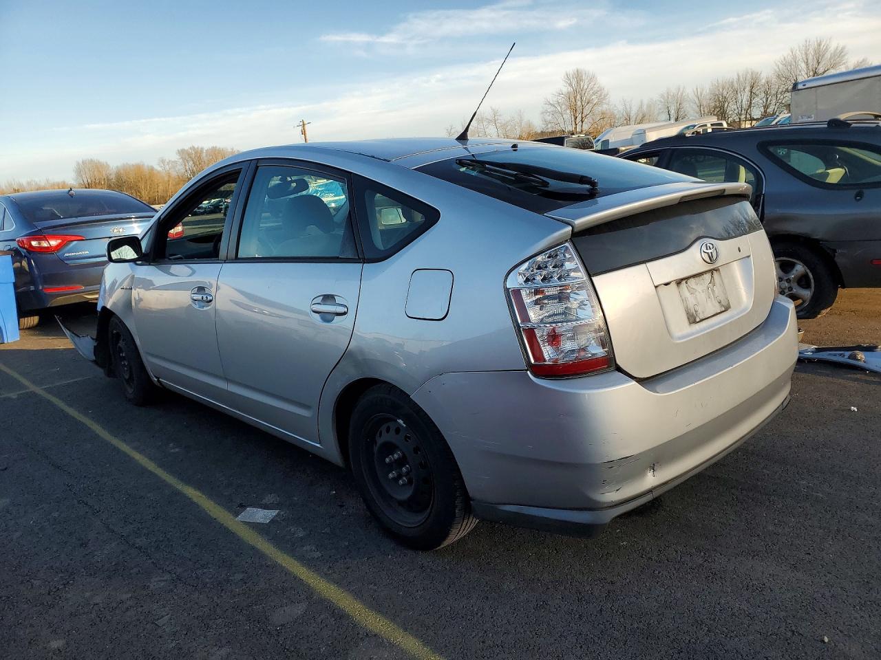 2007 TOYOTA PRIUS TOURING photo 2
