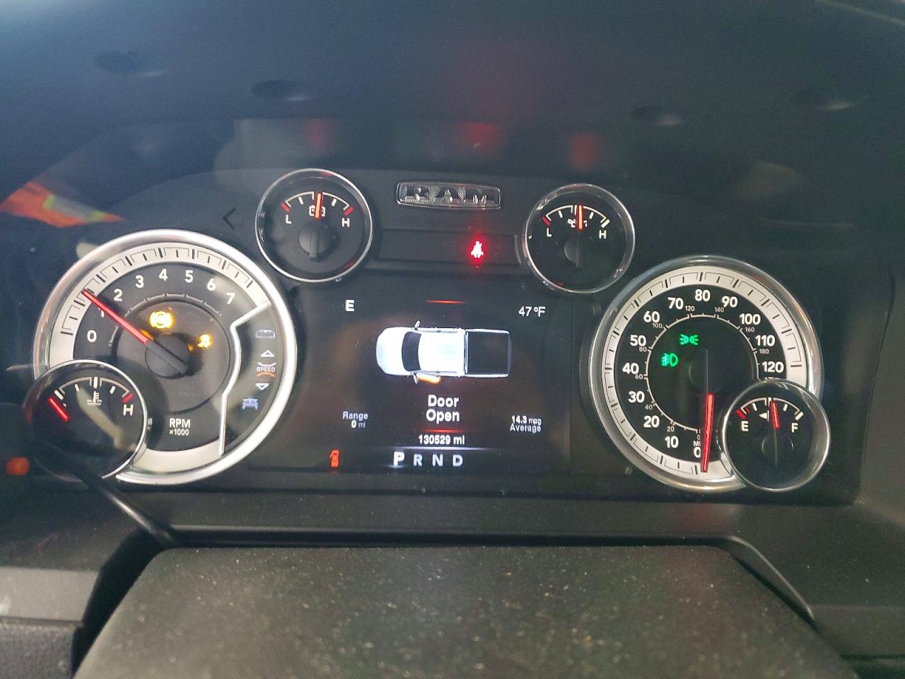 2016 RAM 1500 LARAMIE photo 17