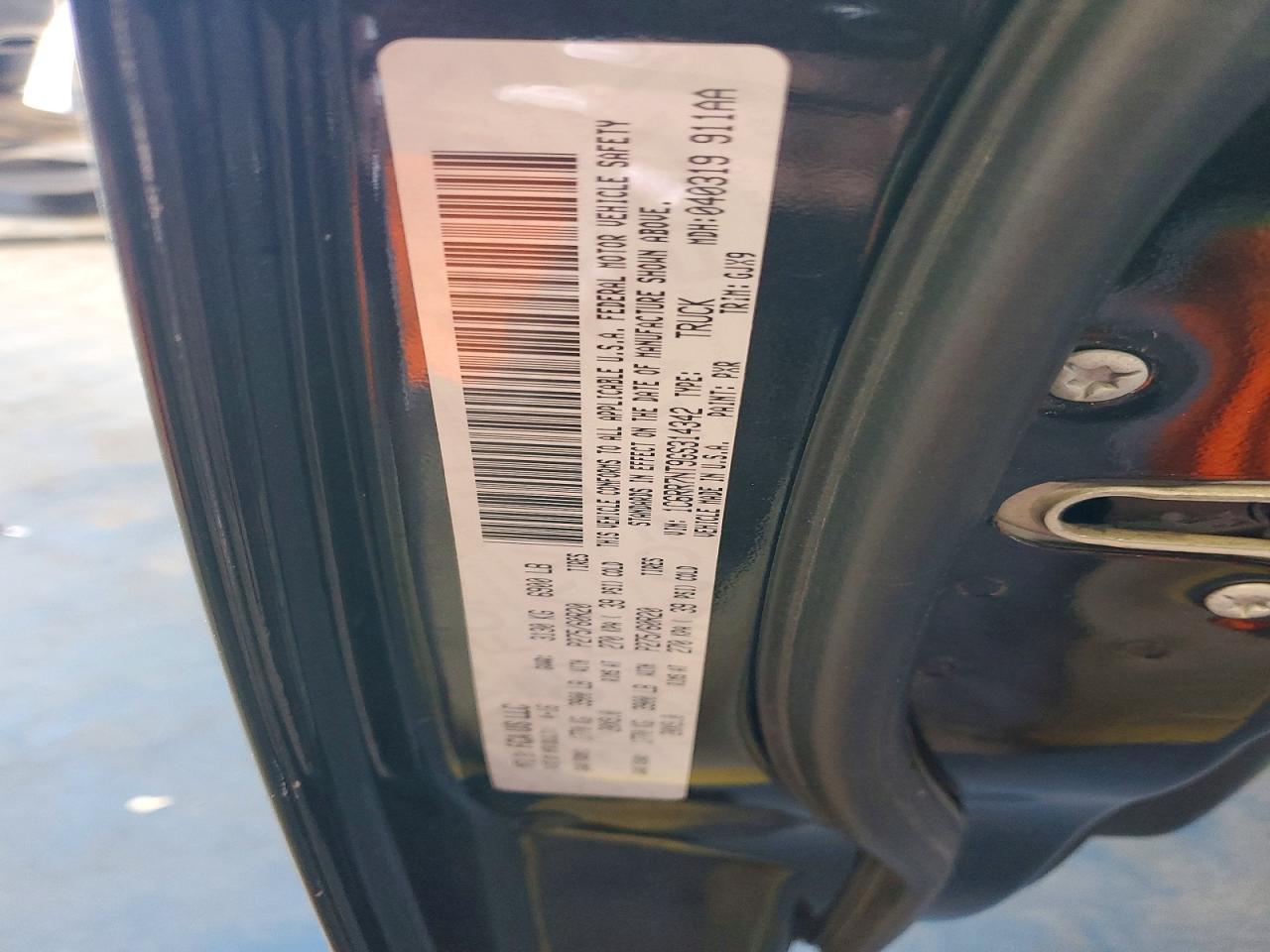 2016 RAM 1500 LARAMIE photo 23