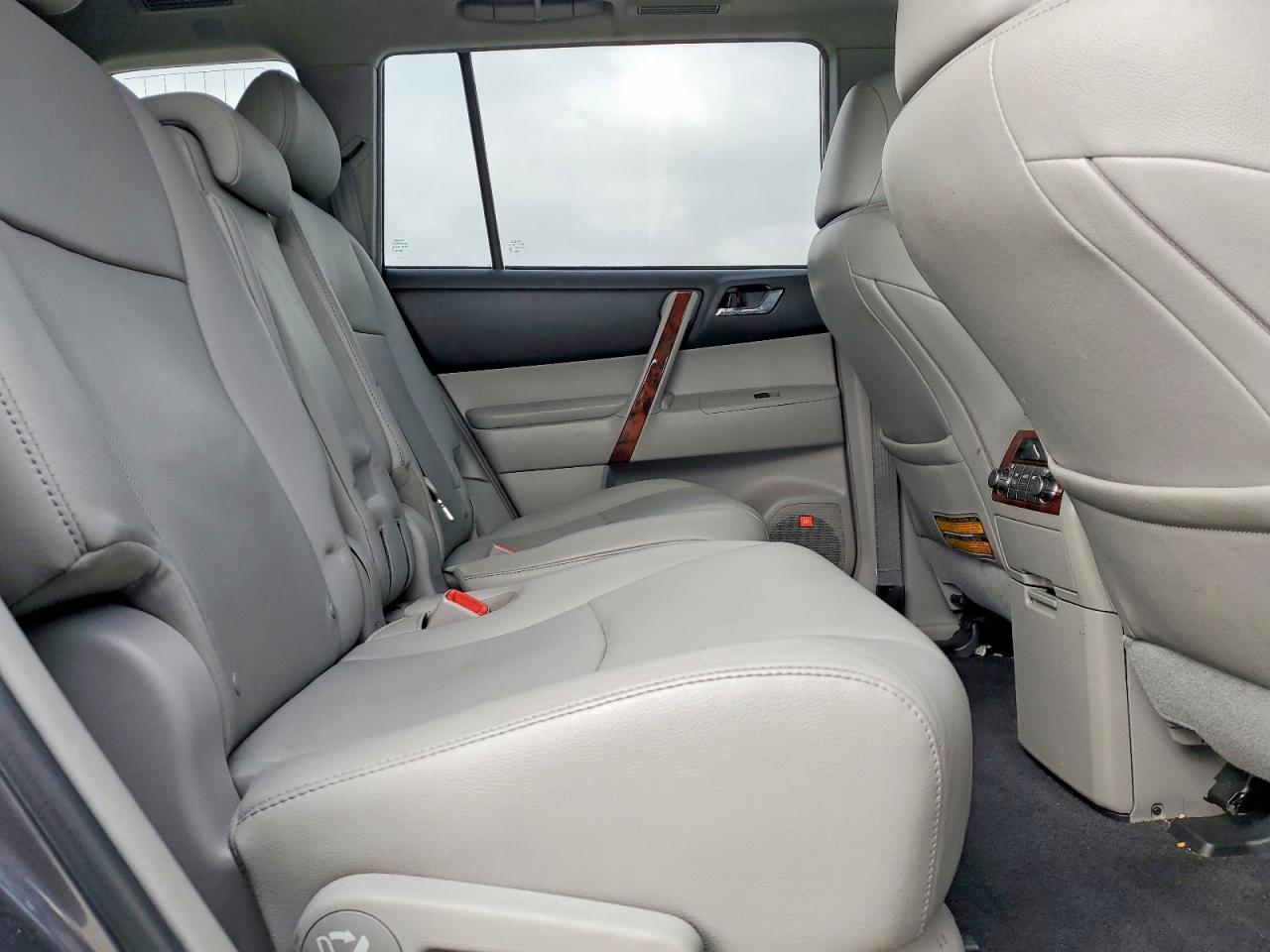 2012 TOYOTA HIGHLANDER LIMITED photo 11
