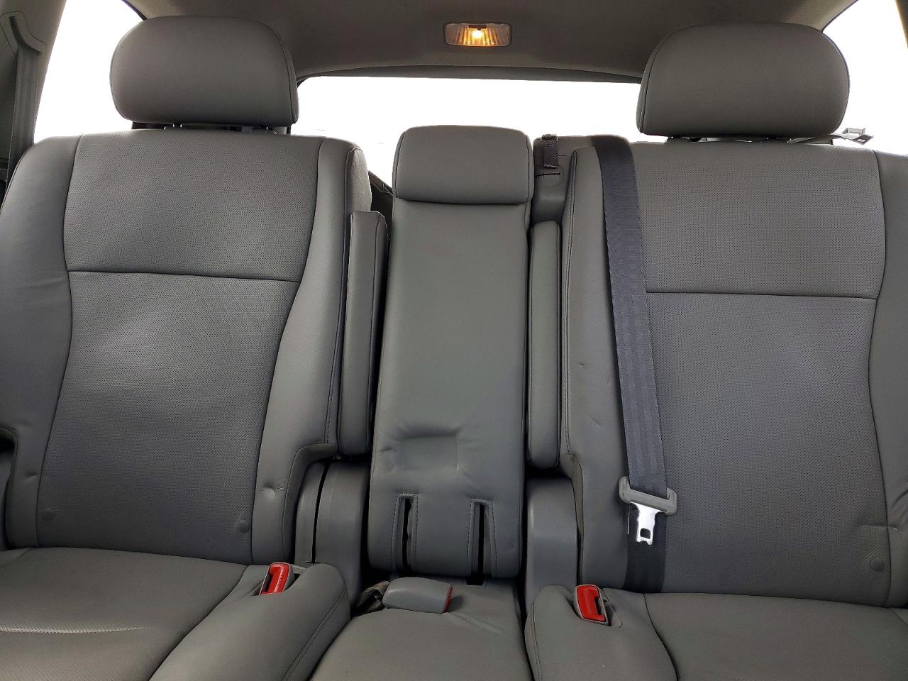 2012 TOYOTA HIGHLANDER LIMITED photo 10