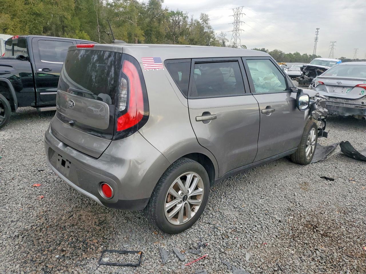 2017 KIA SOUL + photo 7