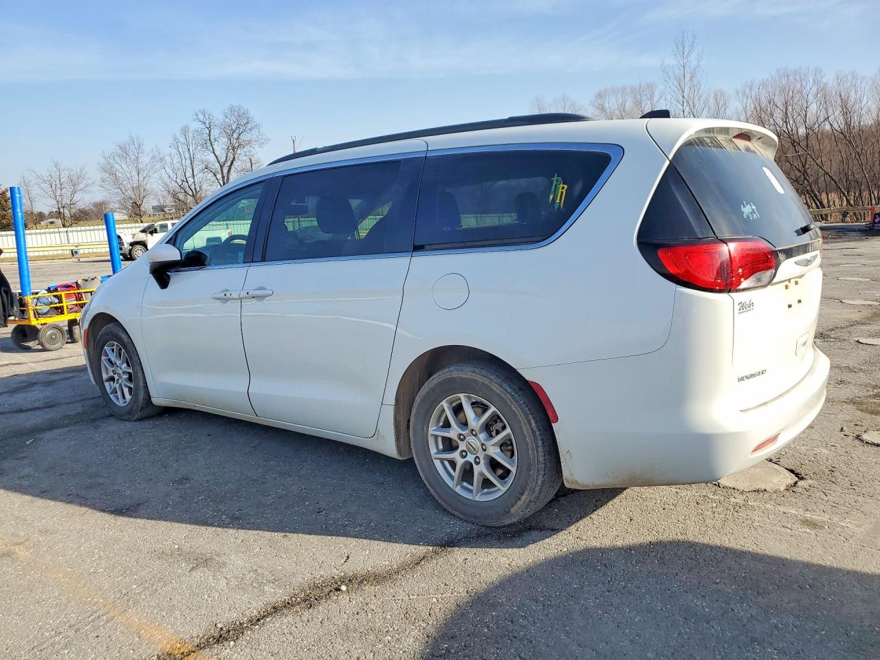 2021 CHRYSLER VOYAGER LXI photo 2
