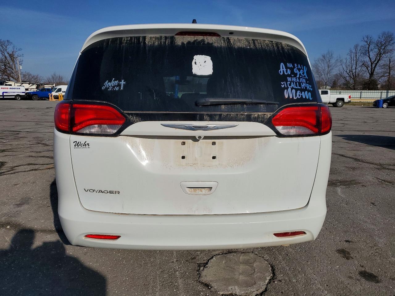 2021 CHRYSLER VOYAGER LXI photo 6