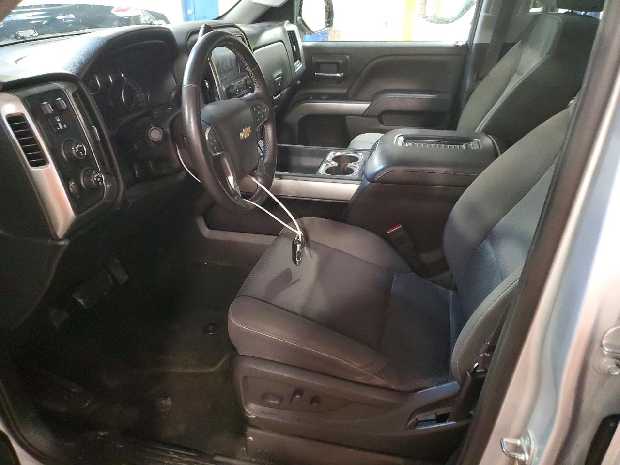 2017 CHEVROLET SILVERADO K1500 LT photo 19
