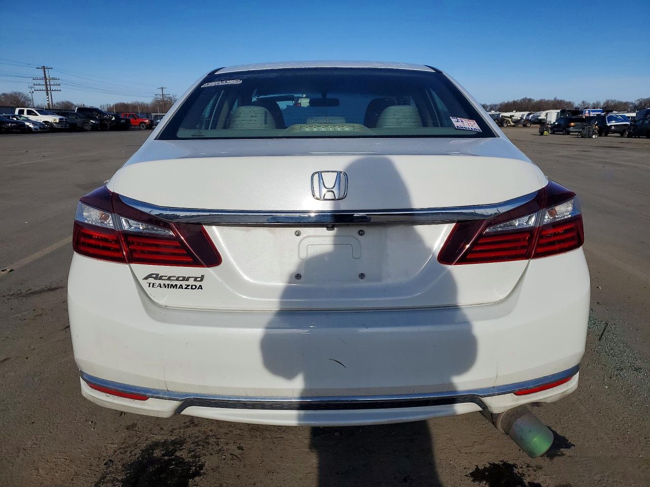 2017 HONDA ACCORD LX photo 6