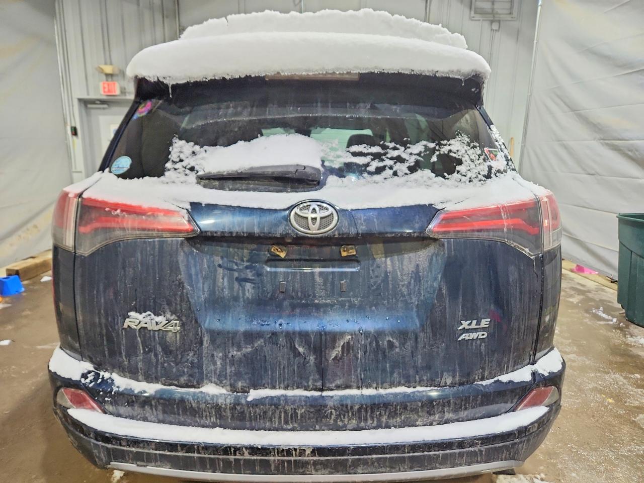 2018 TOYOTA RAV4 ADVENTURE photo 11
