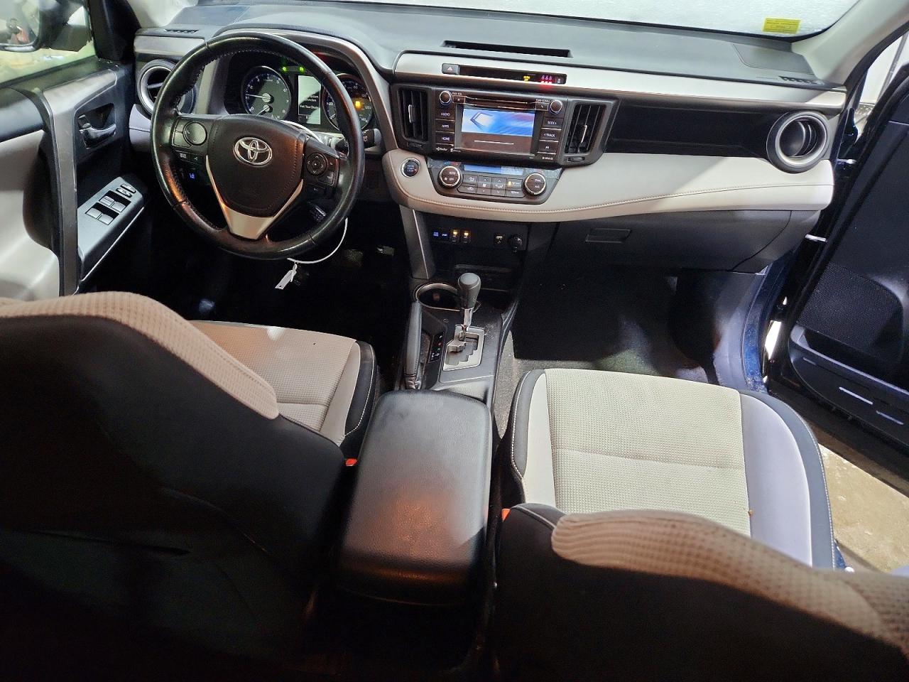 2018 TOYOTA RAV4 ADVENTURE photo 15