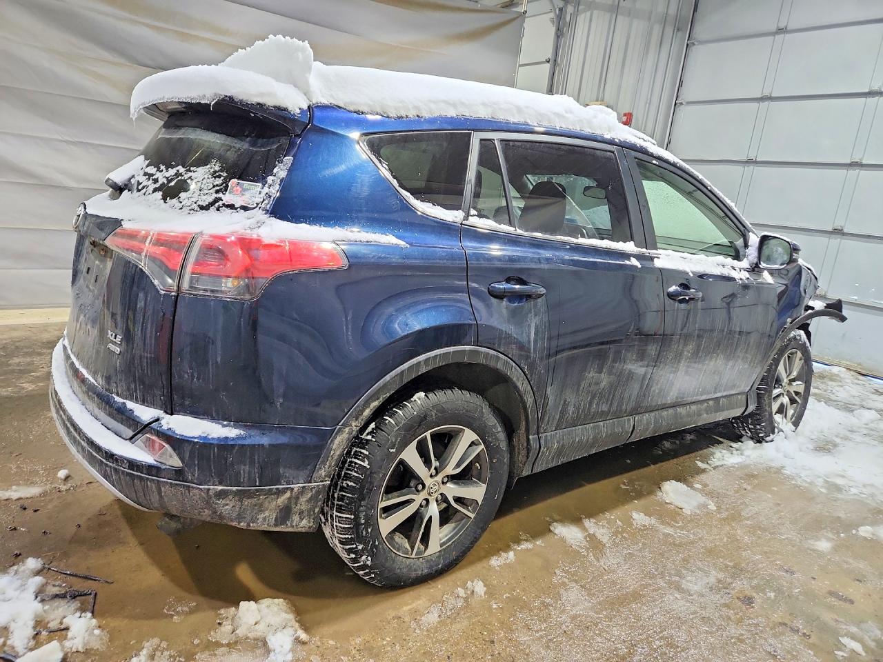 2018 TOYOTA RAV4 ADVENTURE photo 5