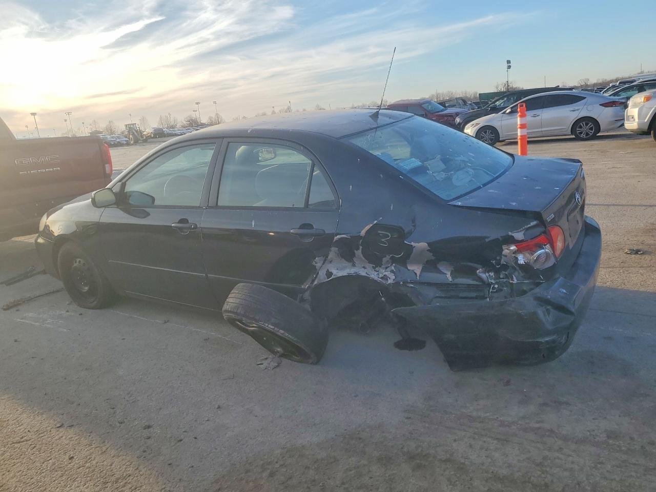 2005 TOYOTA COROLLA CE photo 4