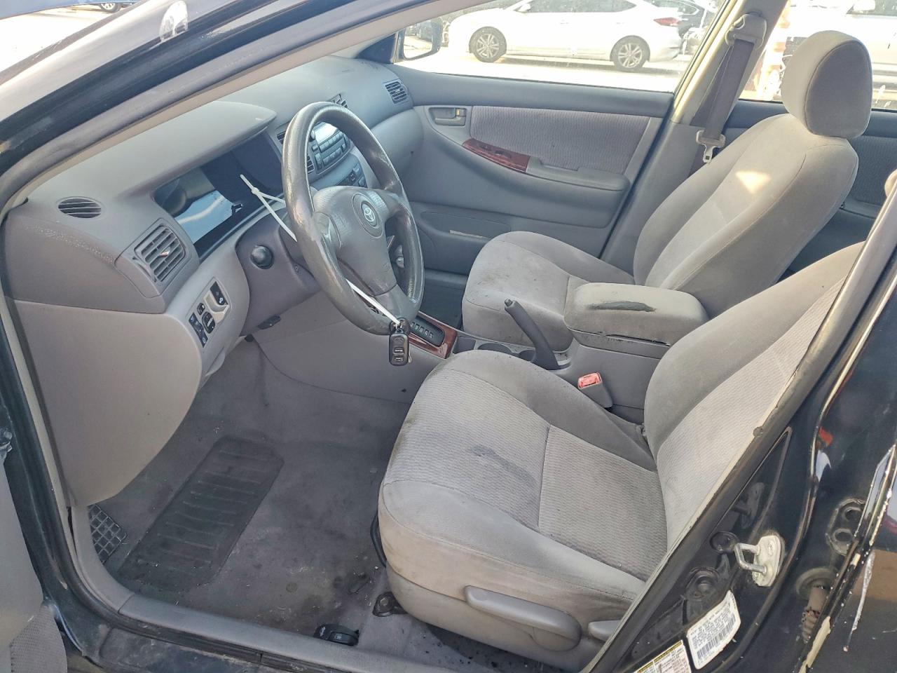 2005 TOYOTA COROLLA CE photo 19