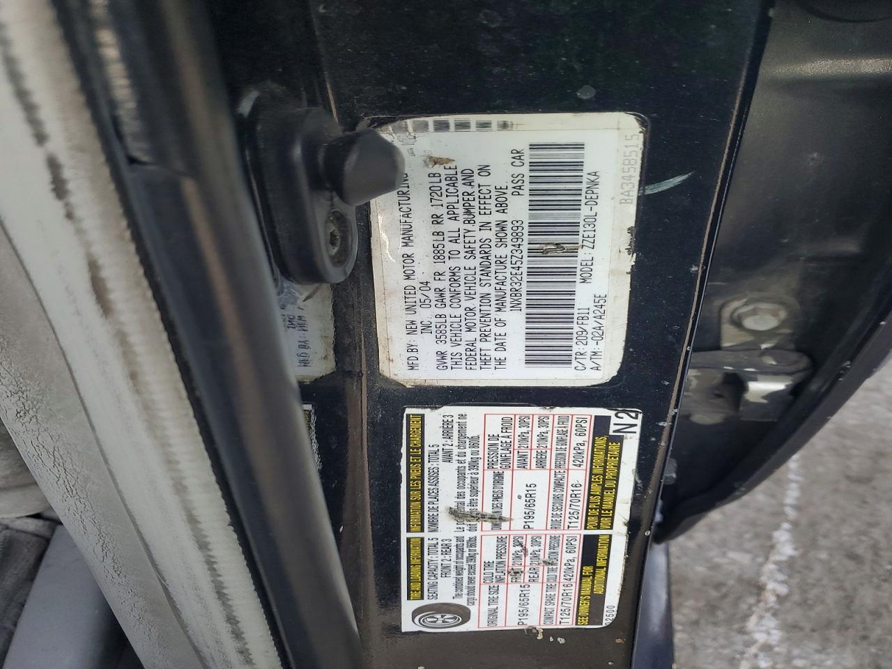 2005 TOYOTA COROLLA CE photo 34
