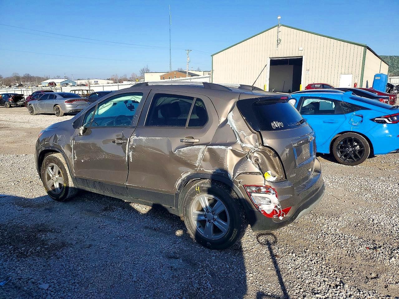 2021 CHEVROLET TRAX 1LT photo 3