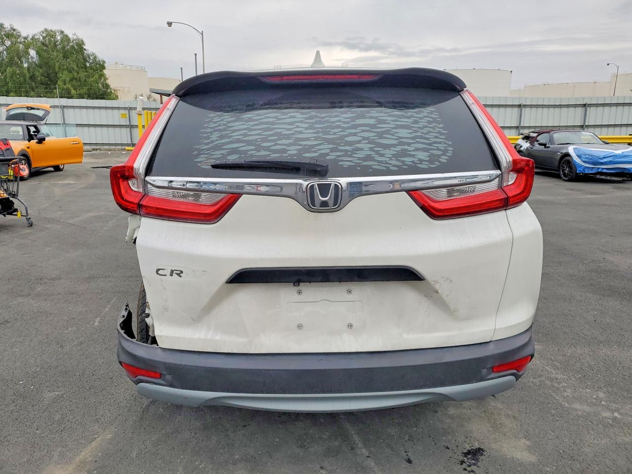 2018 HONDA CR-V LX photo 11