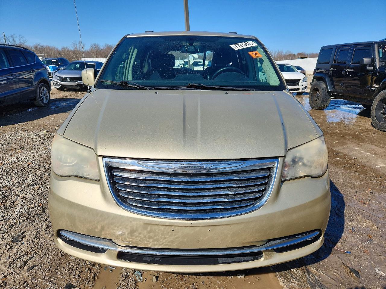 2011 CHRYSLER TOWN & COUNTRY TOURING photo 9