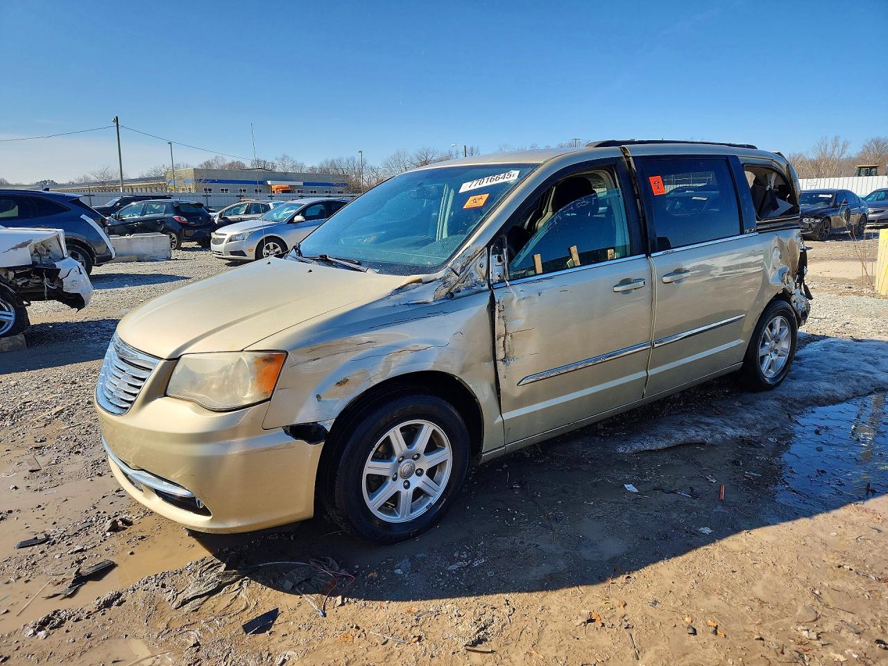 2011 CHRYSLER TOWN & COUNTRY
