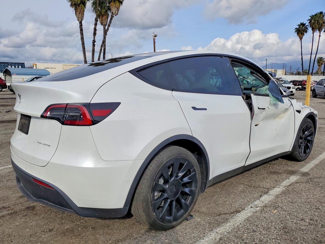 2021 TESLA MODEL Y photo 3