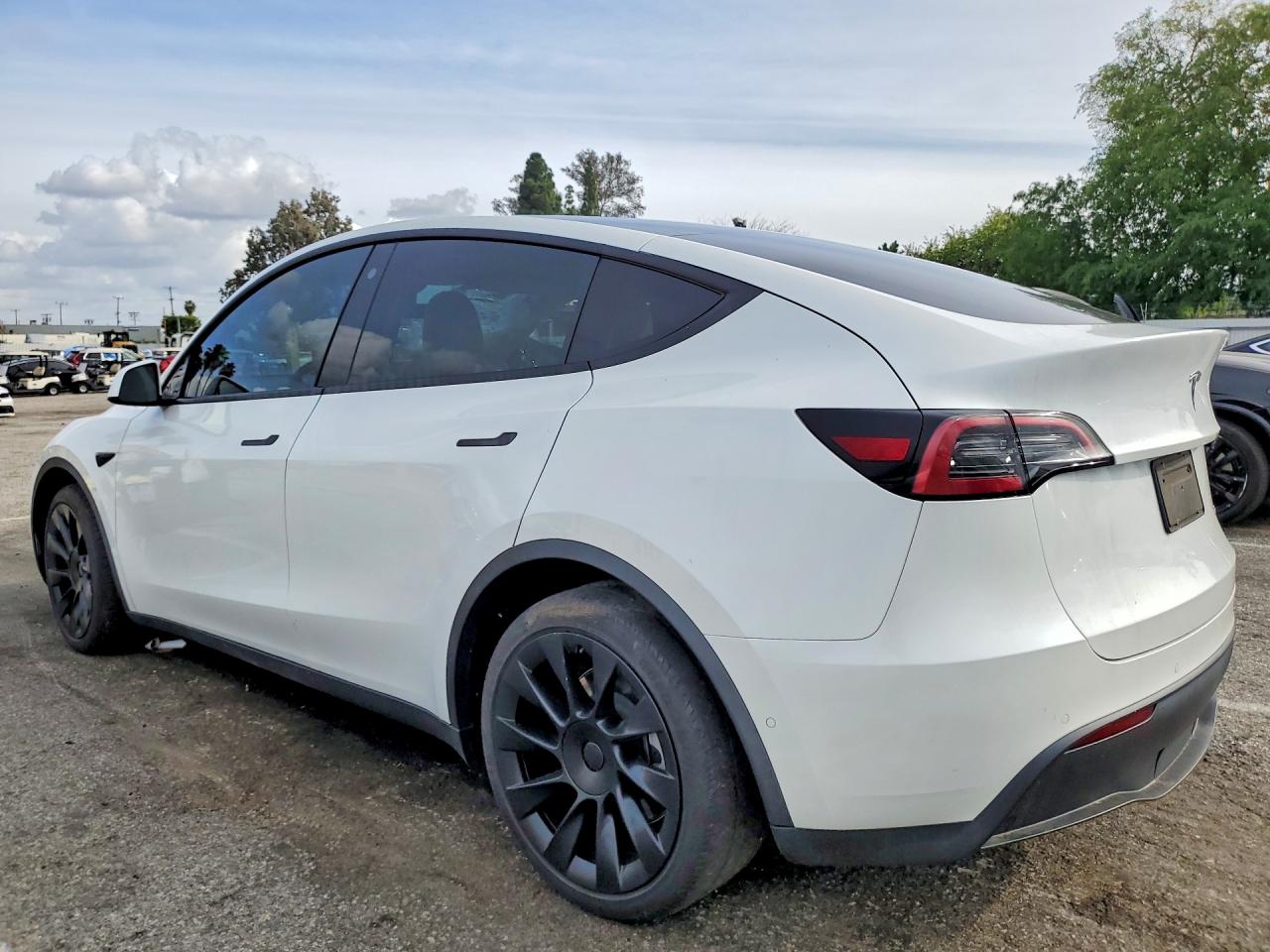 2021 TESLA MODEL Y photo 2