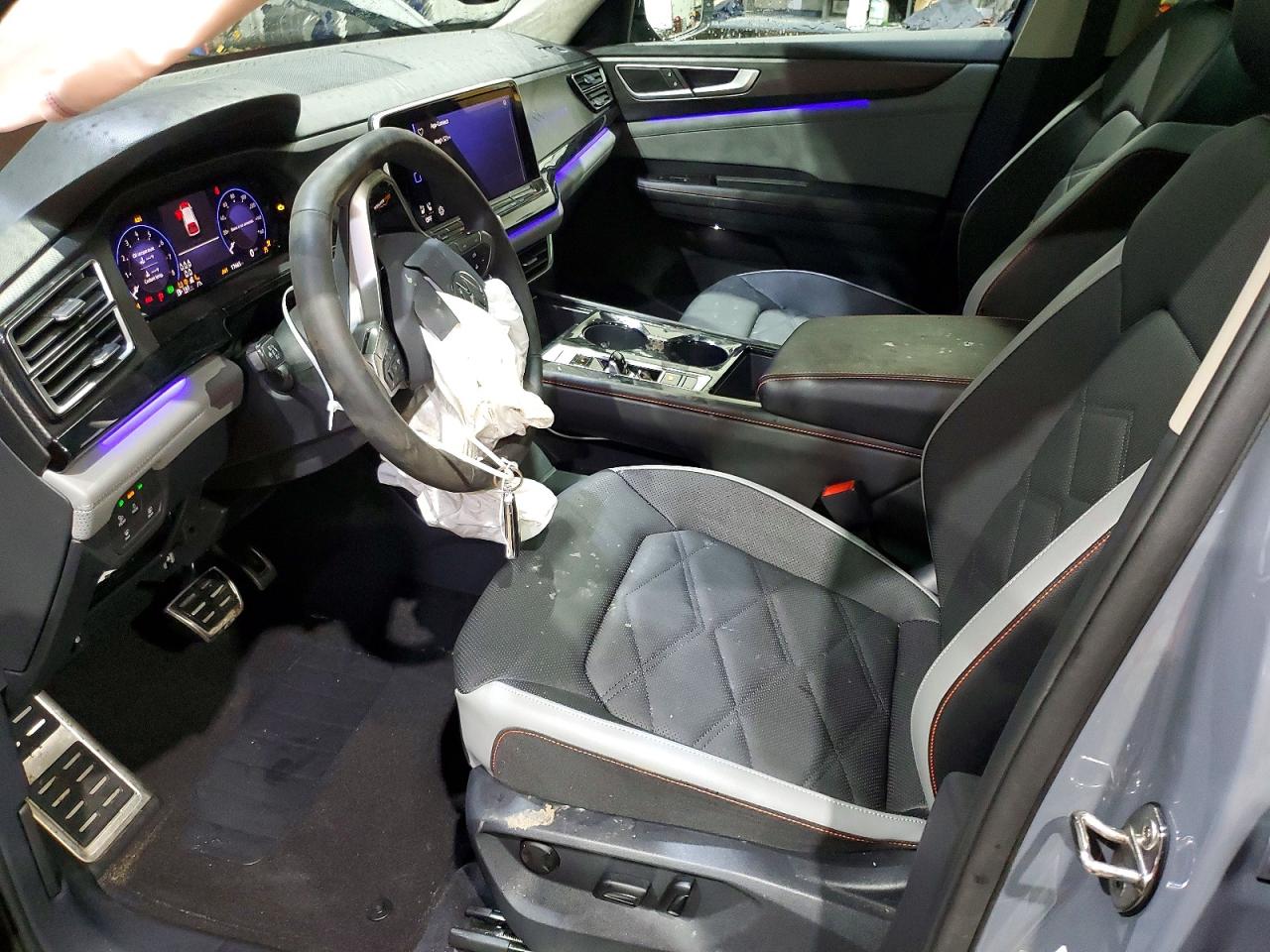 2024 VOLKSWAGEN ATLAS PEAK EDITION SE photo 25