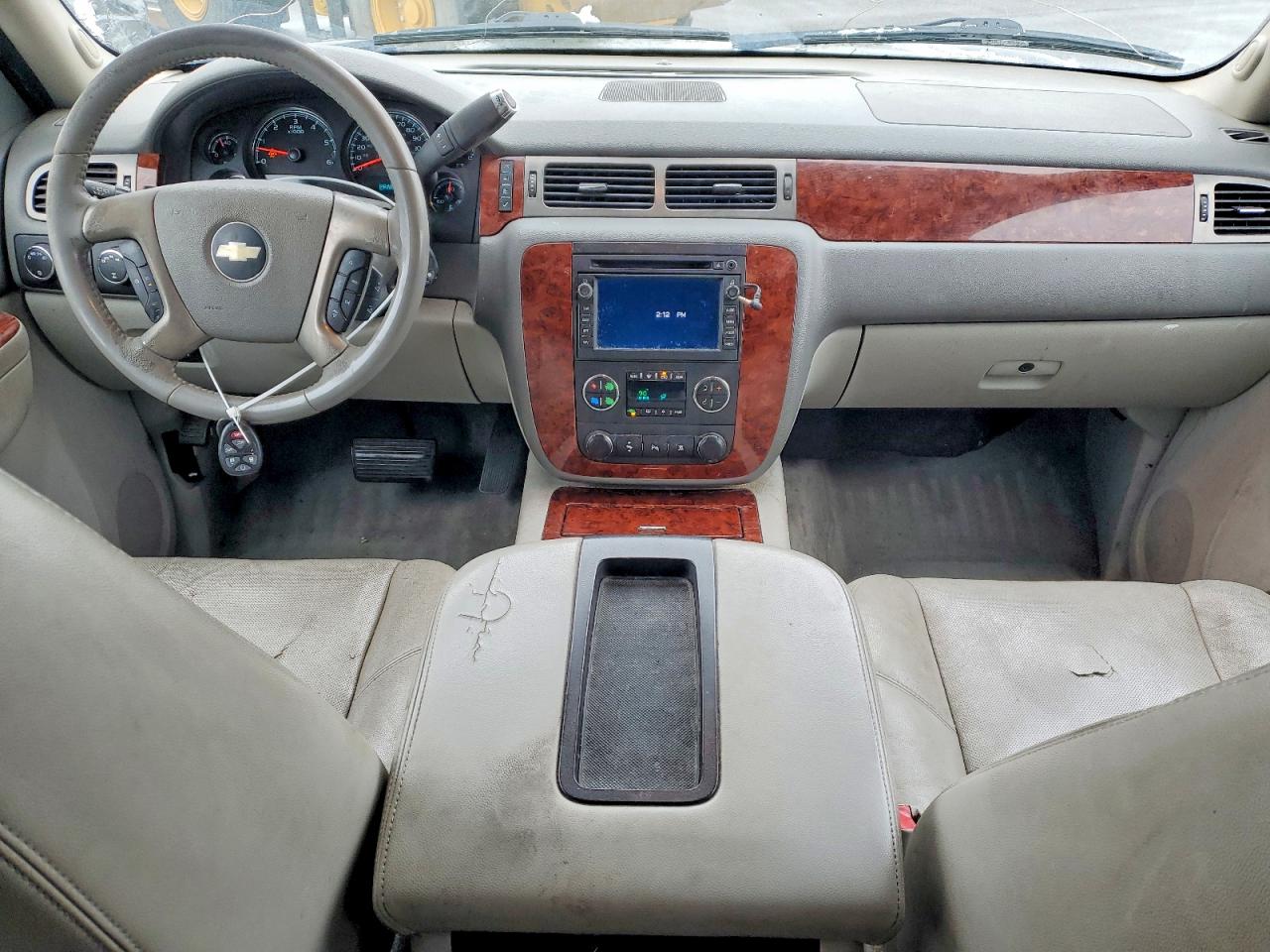 2010 CHEVROLET SUBURBAN K1500 LTZ photo 13