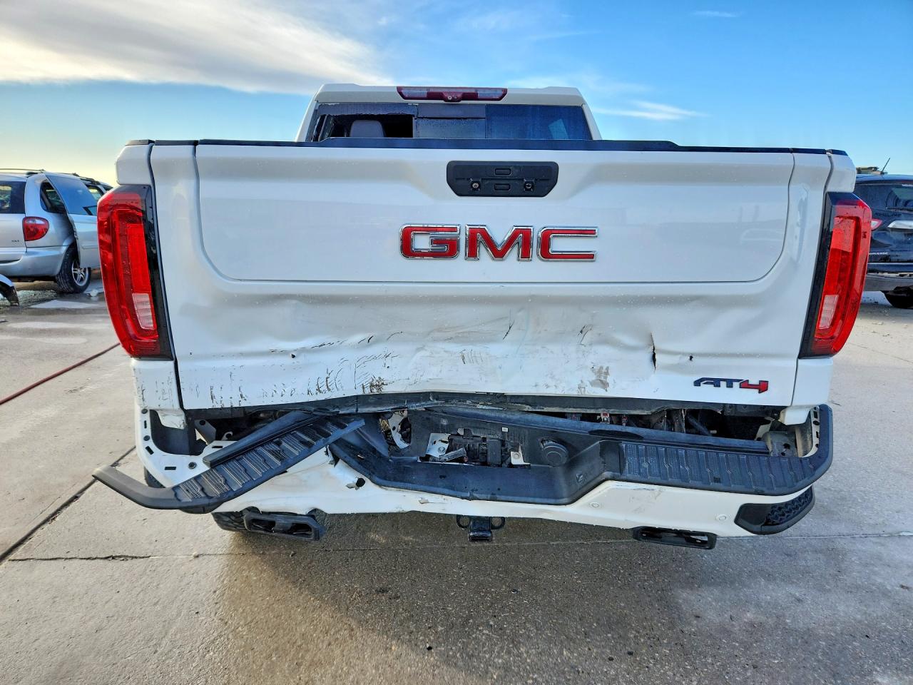 2021 GMC SIERRA K1500 AT4 photo 11