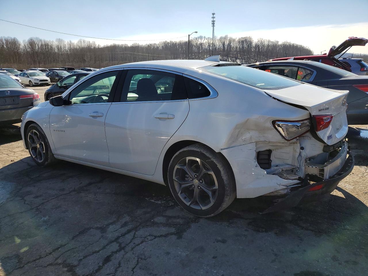 2024 CHEVROLET MALIBU LT photo 4