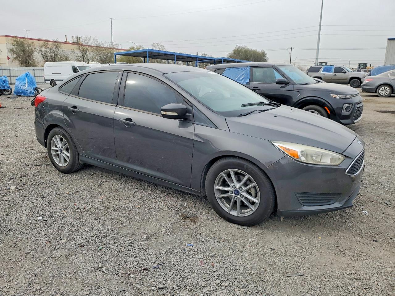 2017 FORD FOCUS SE photo 7