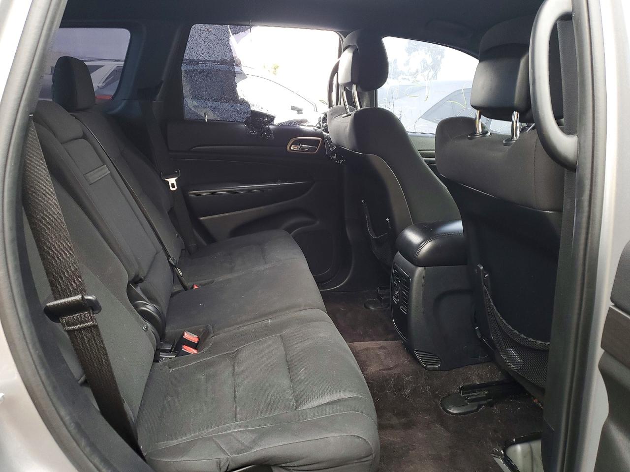 2016 JEEP GRAND CHEROKEE LAREDO photo 11