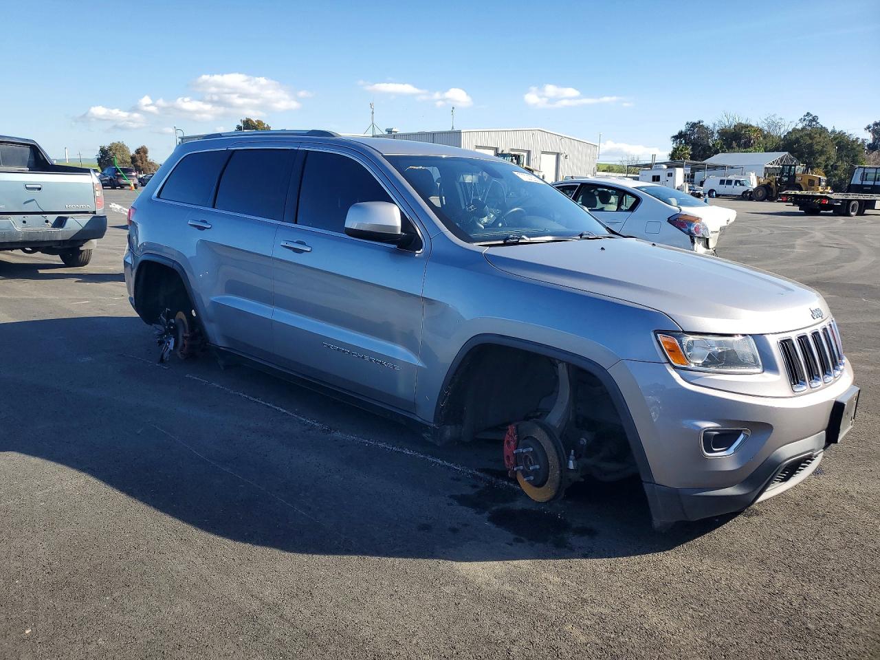 2016 JEEP GRAND CHEROKEE LAREDO photo 4