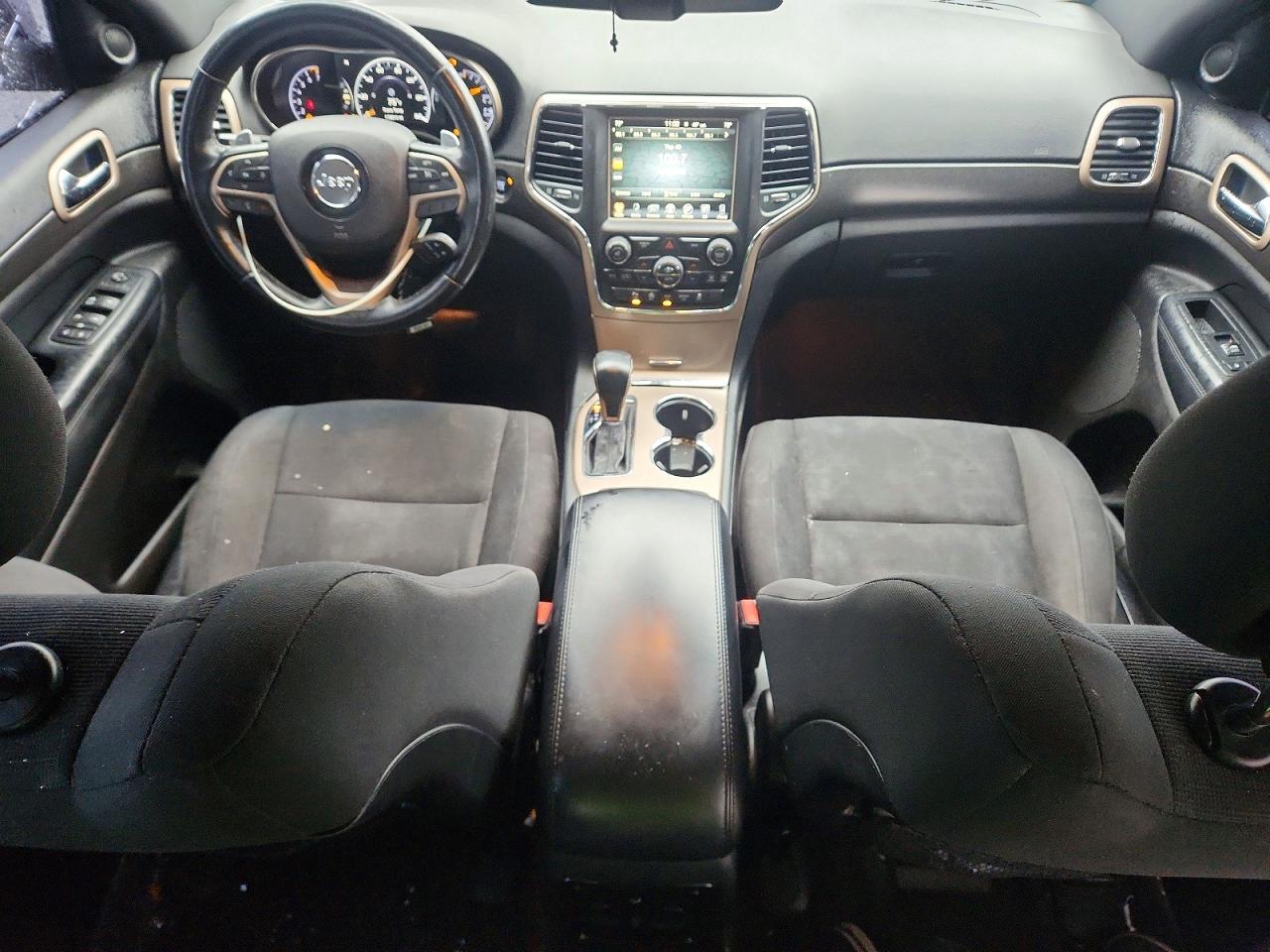 2016 JEEP GRAND CHEROKEE LAREDO photo 8