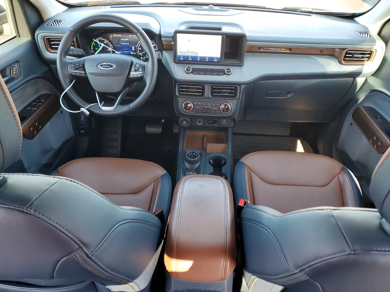 2024 FORD MAVERICK LARIAT photo 8