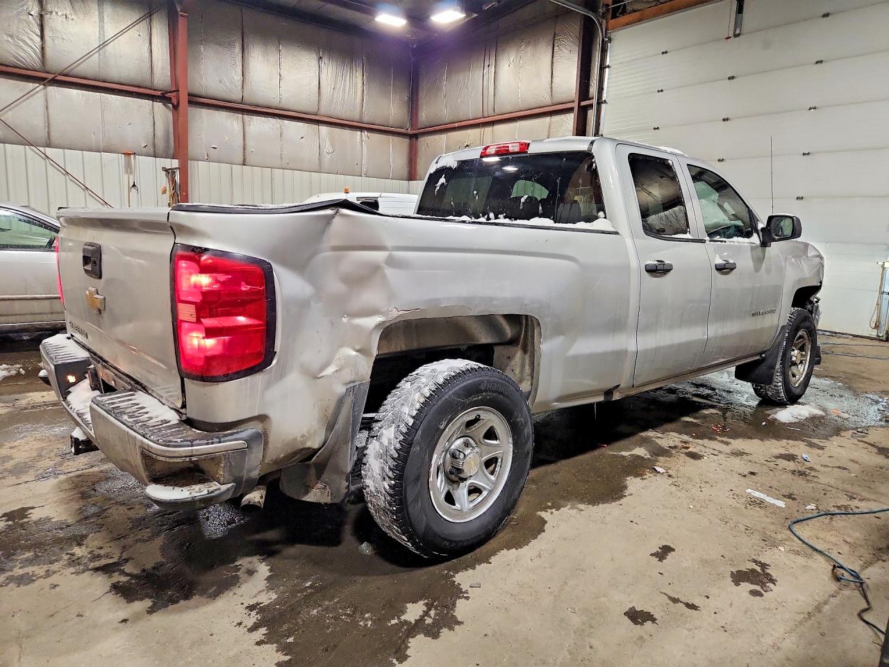 2016 CHEVROLET SILVERADO K1500 photo 3