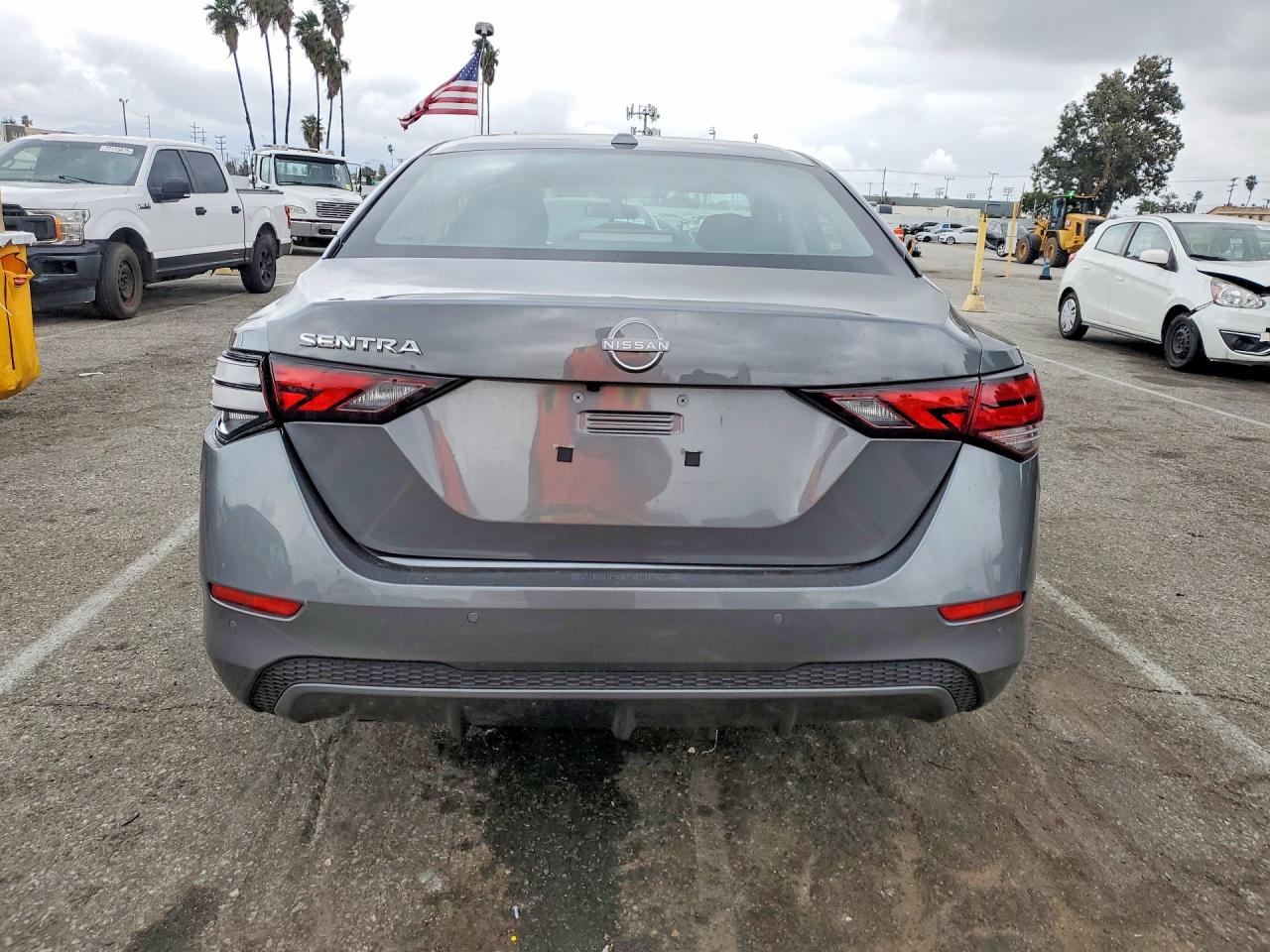 2025 NISSAN SENTRA SV photo 6
