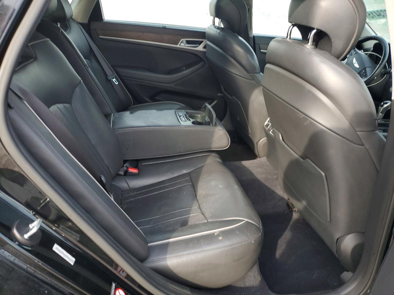 2015 HYUNDAI GENESIS 3.8L photo 28