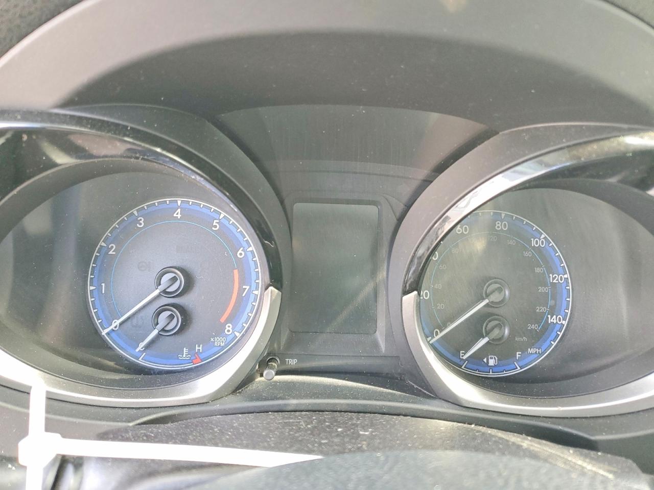 2015 TOYOTA COROLLA photo 9