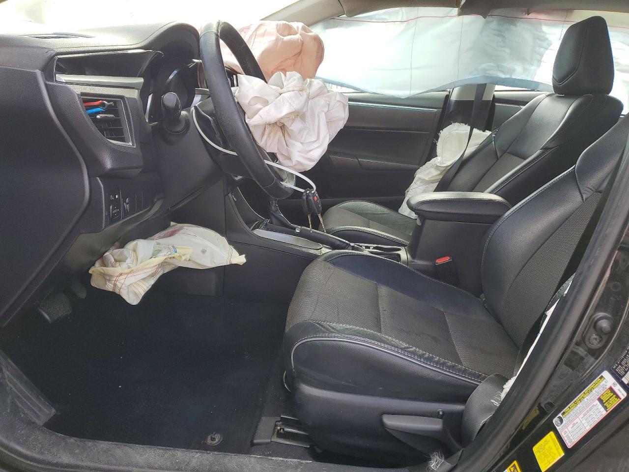 2015 TOYOTA COROLLA photo 7