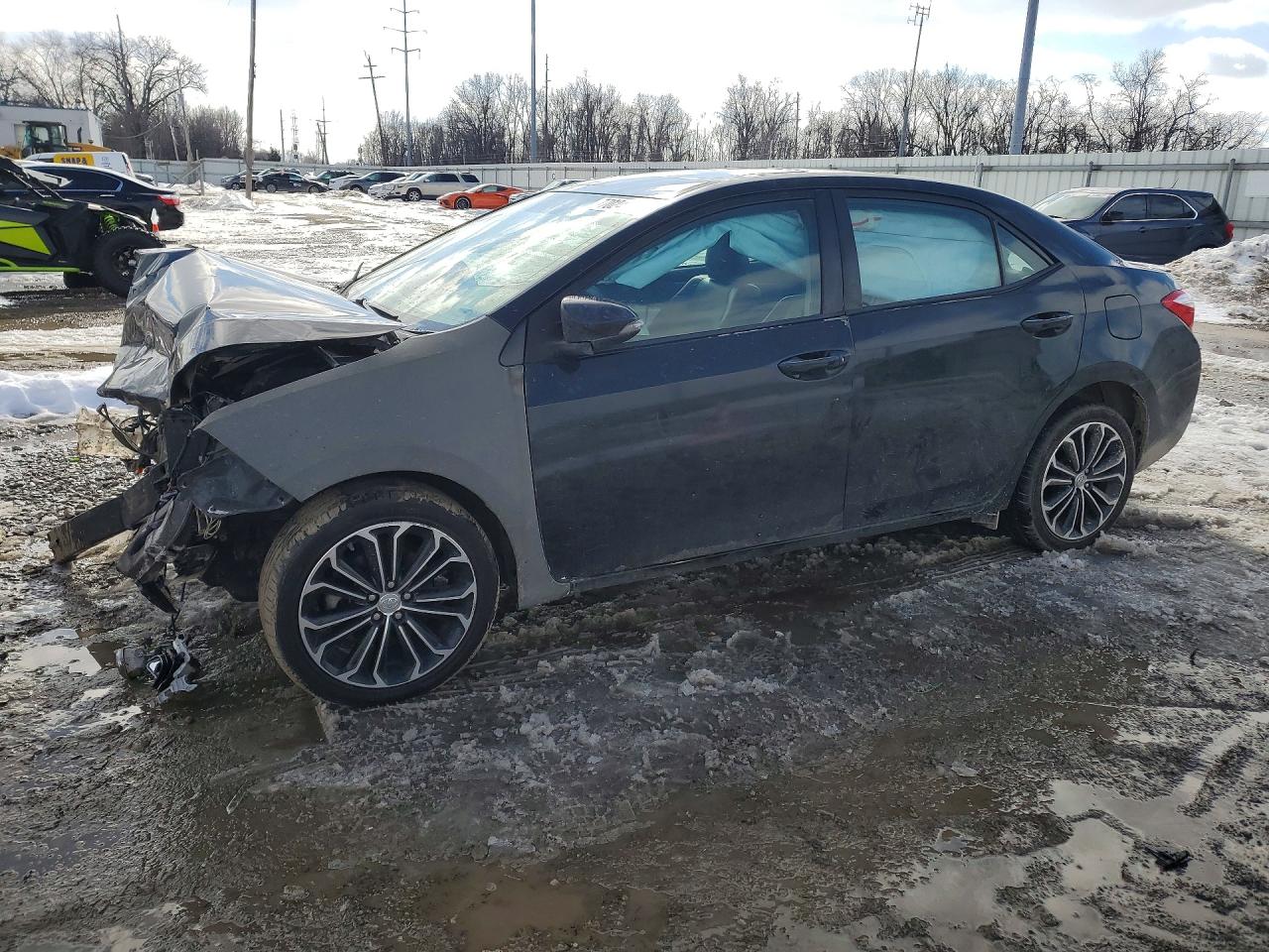 2015 TOYOTA COROLLA